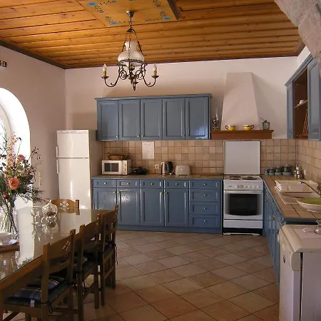 Villa Traditional Stone Olympia Viggla