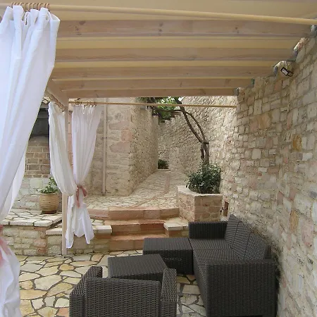 Villa Traditional Stone Olympia *